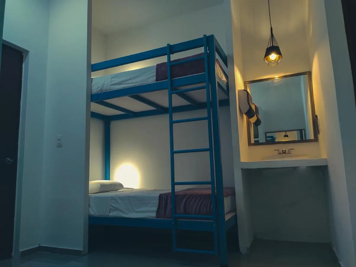 Lezzoto 2.5 Beach Playa del Carmen Guest house