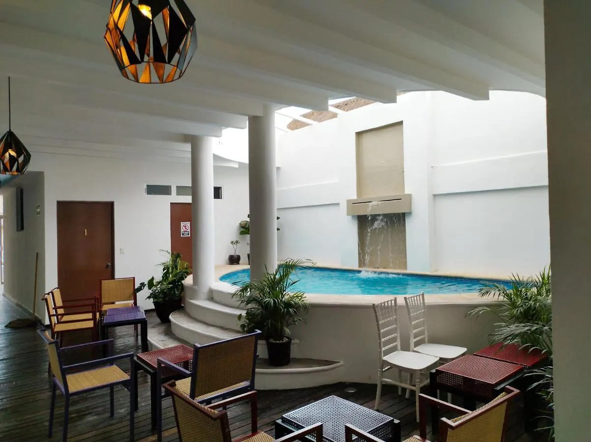 Lezzoto 2.5 Beach Playa del Carmen