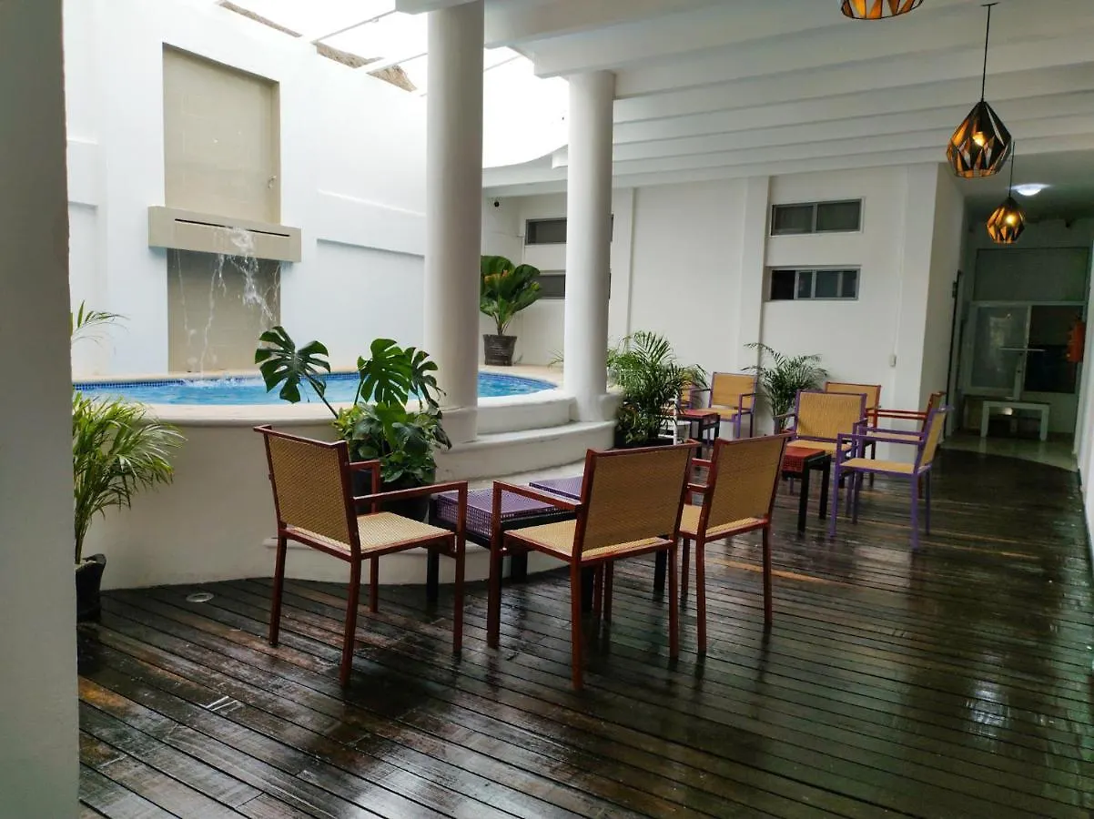 Pensionat Lezzoto 2.5 Beach Playa del Carmen