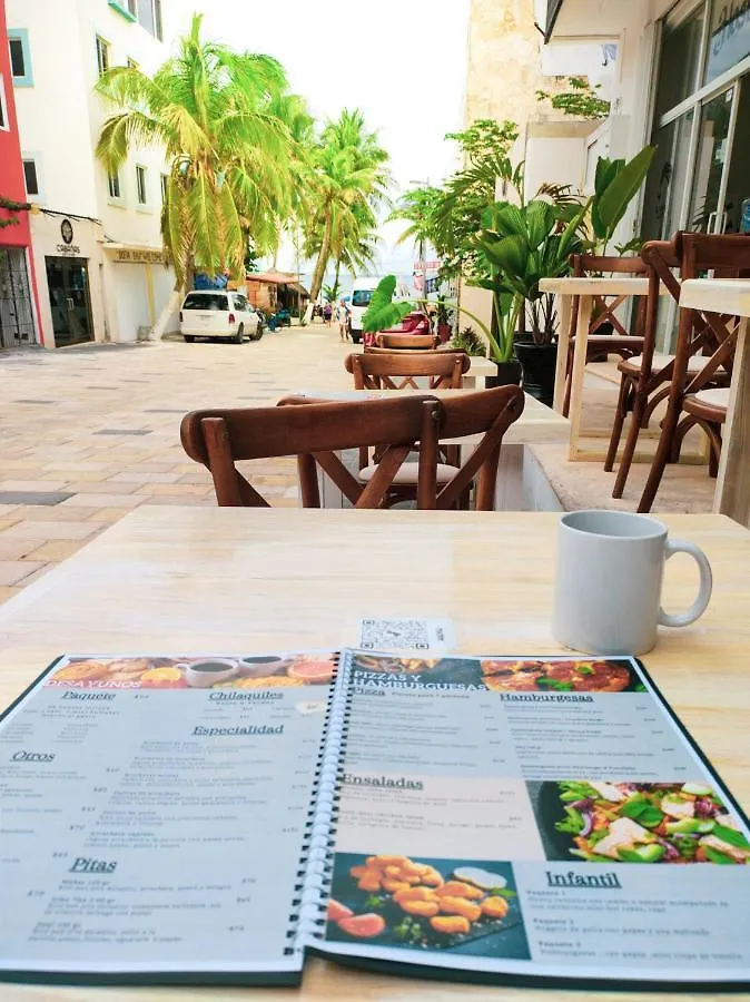 Lezzoto 2.5 Beach Playa del Carmen 0*,